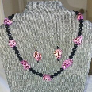 18" Beaded necklace with matching earrings